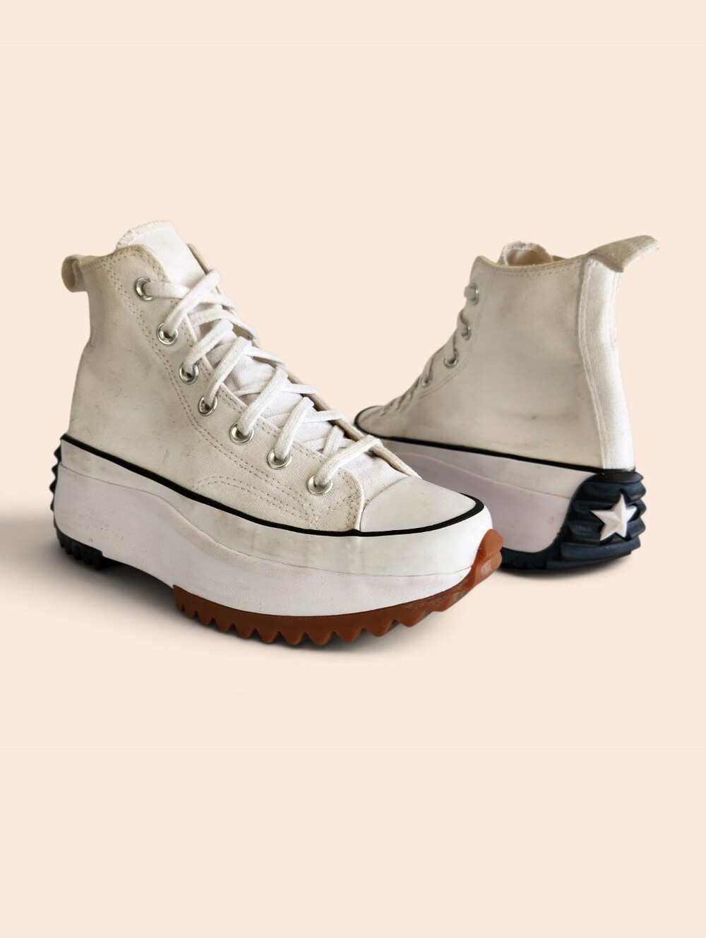 Converse Run Star Hike Hi Women Size 7.5  White Black Gum Platform Sneaker